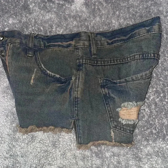 Free people acid wash shorts - Picture 8 of 9